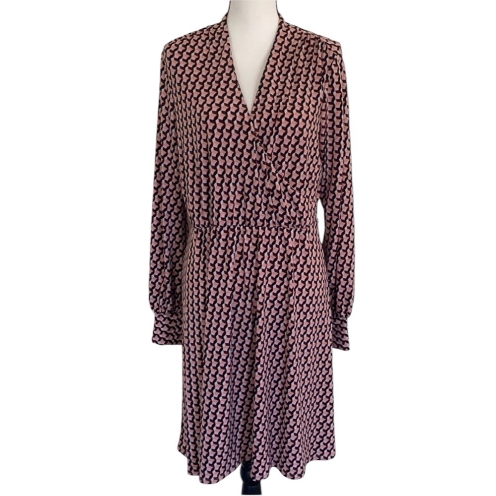Adrianna Papell Long Sleeve Pink Patterned Dress - Picture 4 of 6